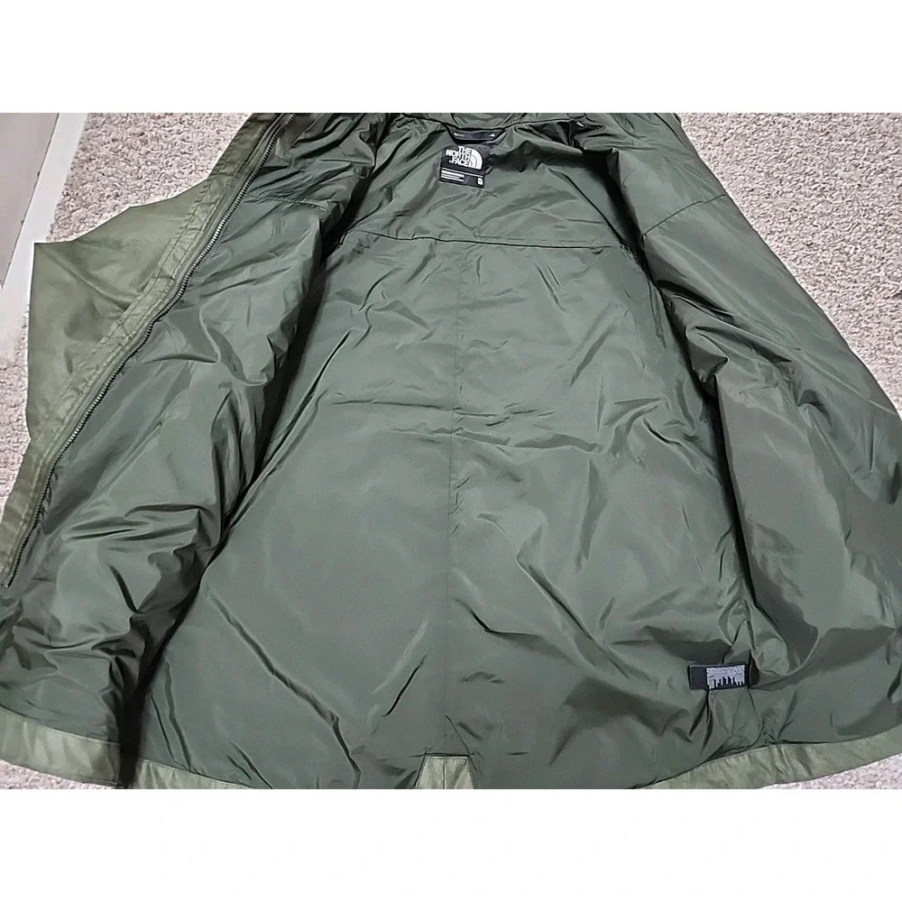 The North Face MEN'S ELMHURST TRI CLIMATE JACKET Rosin Green SIZE XL Outer Only